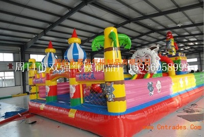 北京充氣大型玩具湖南充氣闖關(guān)氣模充氣水上闖關(guān)玩具氣墊